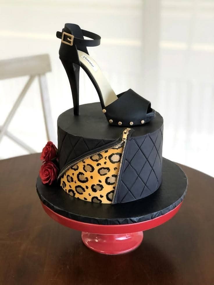 Luxury Diva Cake/Nc-W001
